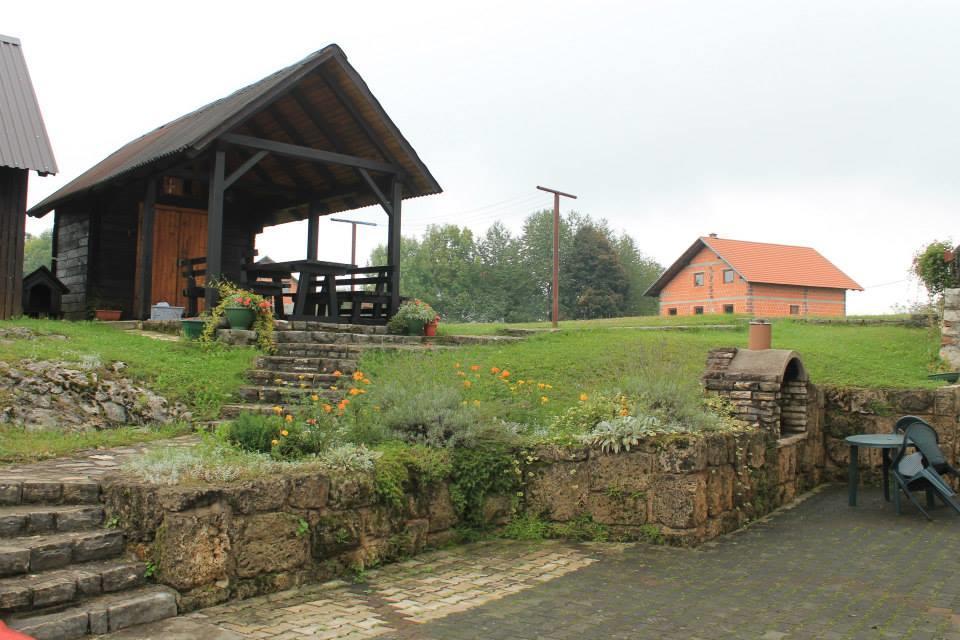 Apartments Bozic Grabovac  Exterior photo